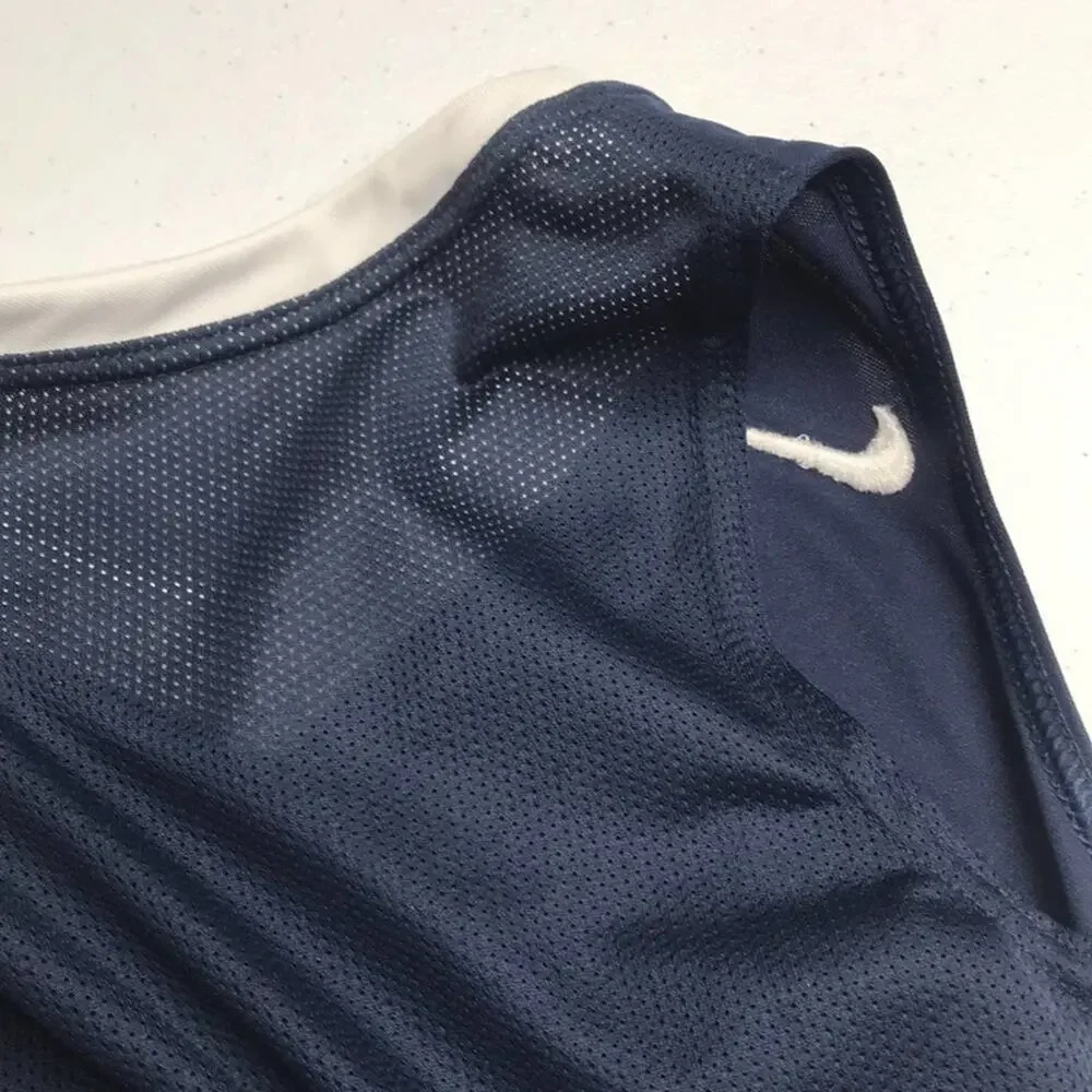 NIKE PRO Women's Medium Blue Basketball Style Tank Top